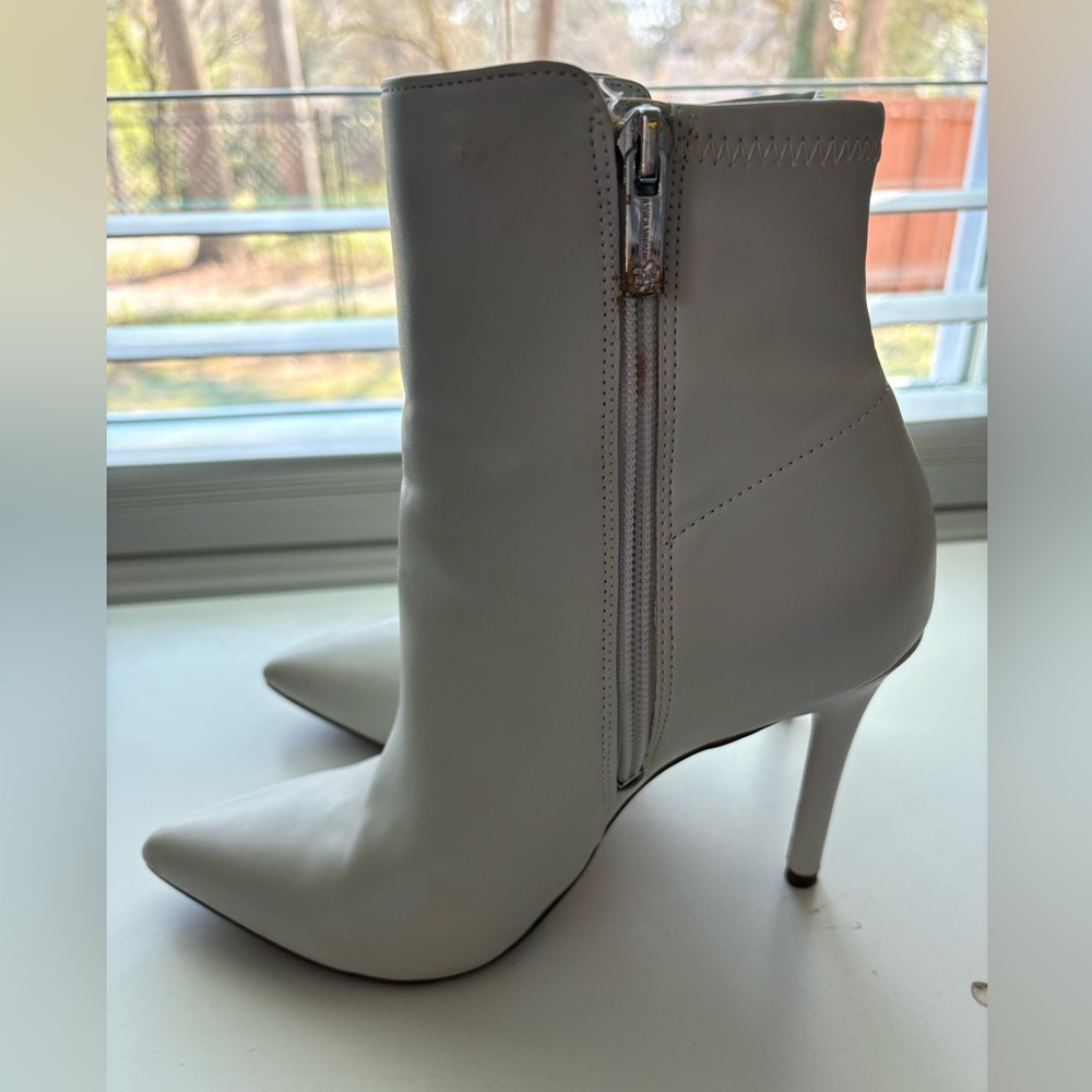 Jessica Simpson white pointed toe stiletto zippered ankle boots booties heels - Picture 6 of 13